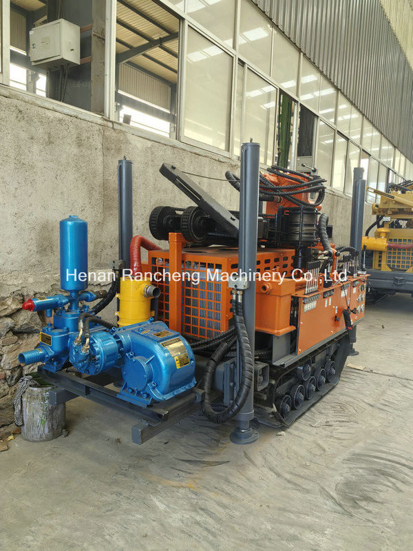 180m Mini Crawler Water Well Drilling Rig met 77.3KW YuChai motor voor boorgat