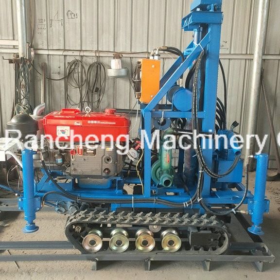 150m diepte slag- en rotatietype rubber crawler gemonteerd waterboringsrig