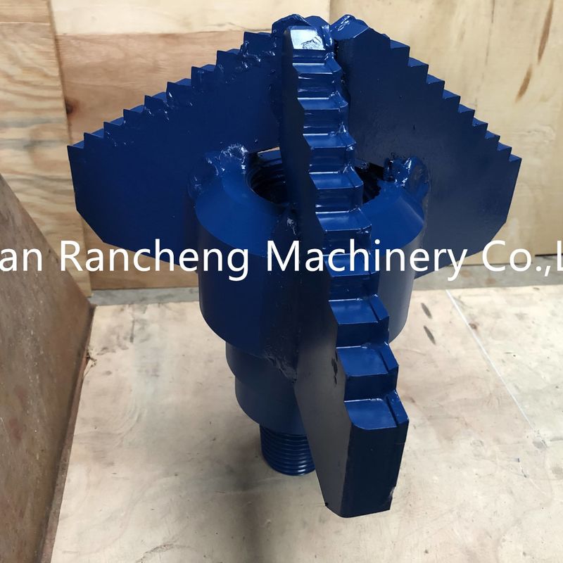 API 3 Wing Tungstencarbide Step Type Drag Bit Voor waterputboren