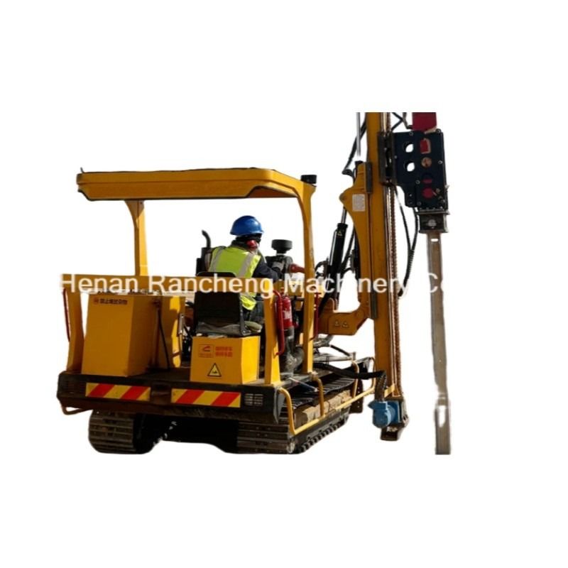 Solar Pile Driver RCH530D Voor 70 kW Dieselmotor / Min Flow Rate Of Hydraulic System