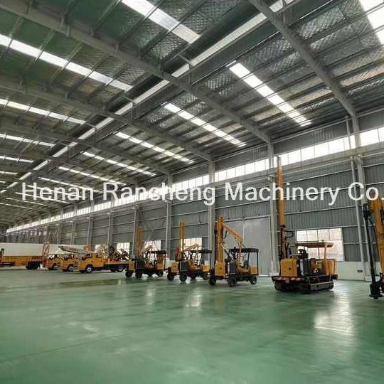 Solar Pile Driver RCH530D Voor 70 kW Dieselmotor Min Stroomsnelheid van Hydraulisch Systeem