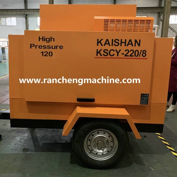 1400 kg draagbare diesel schroef luchtcompressor 55 kW voor 8 bar werkdruk